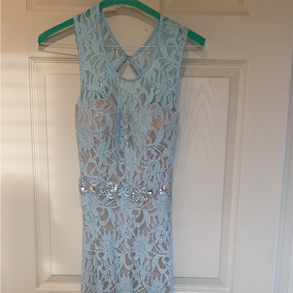 Long cyan robe - Picture 1 of 2